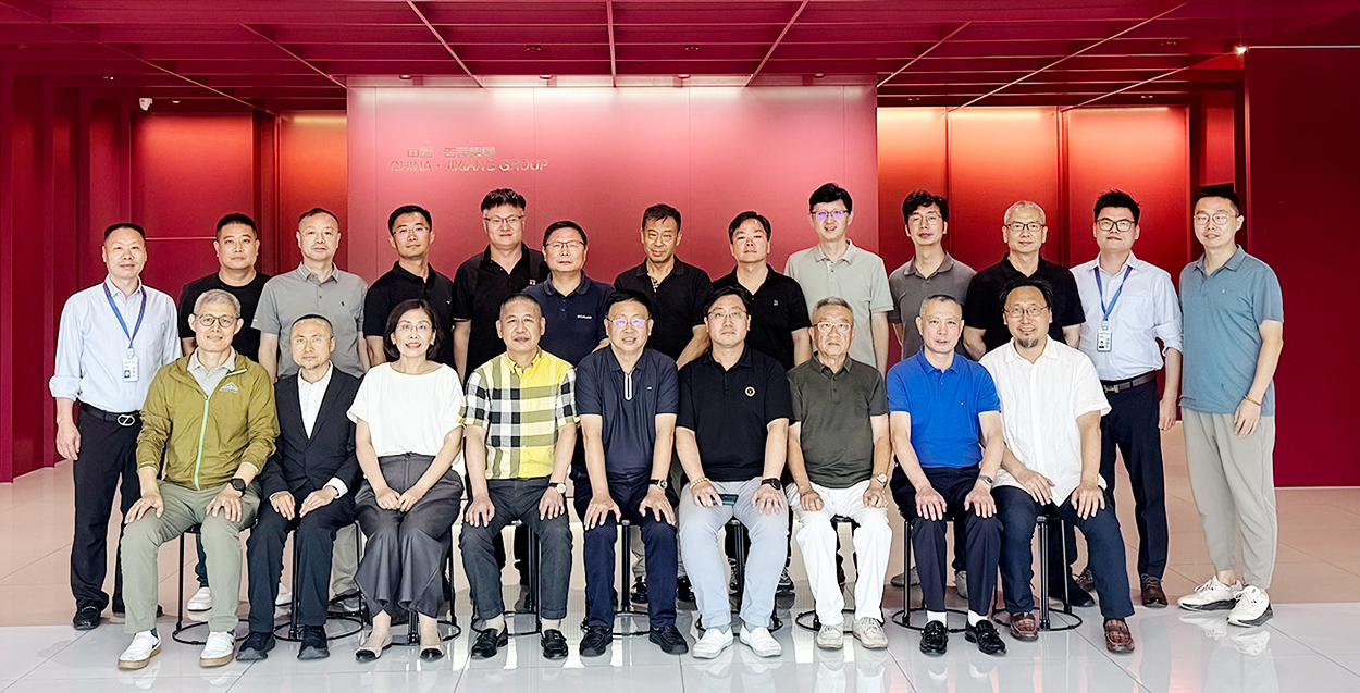中國建筑材料聯合會金屬復合材料分會與中國·吉祥集團聯合主辦的:遇見美麗中國”休閑行暨金屋復合裝飾板產品品鑒·技術交流會在長興吉祥鋁業有限公司隆重成功舉行